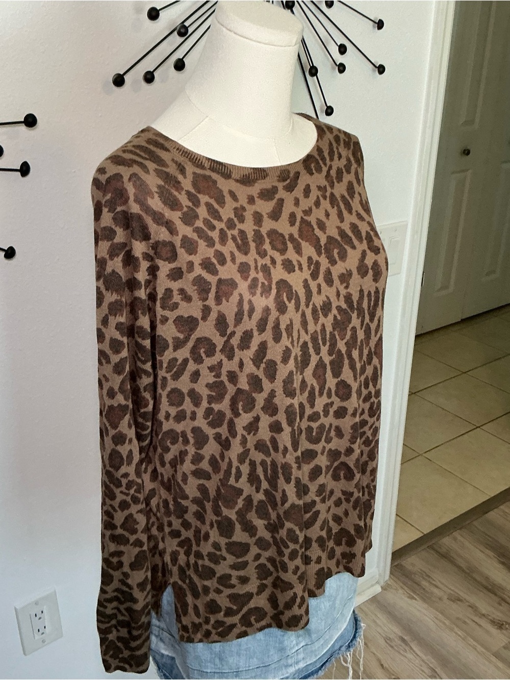 Zara Brown Leopard Print Lightweight Knit Sweater Size Large - Picture 3 of 4